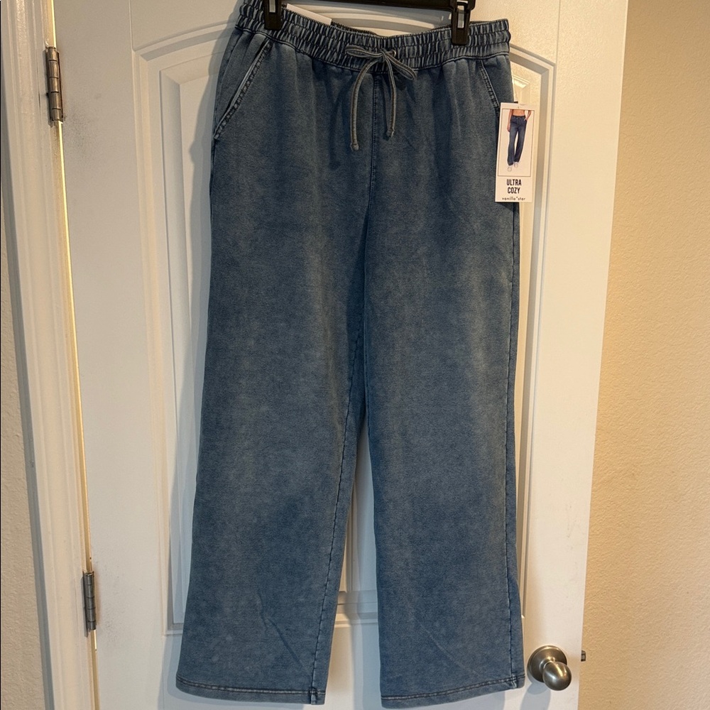 Vanilla Star Denim-Style Light Blue Pull-On Pants NWT Sz Med